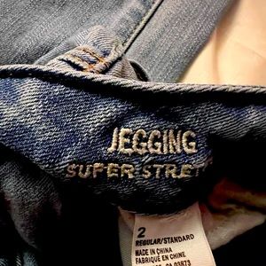 American Eagle Jeans (junior’s)